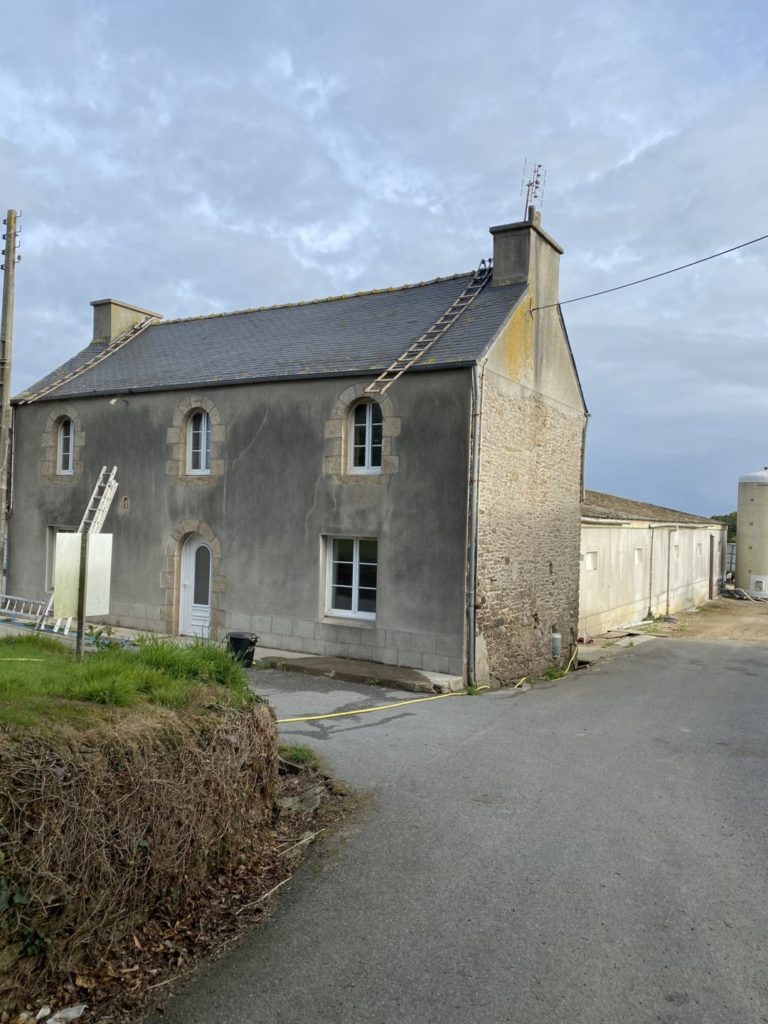 Nettoyage et hydrofuge façade et pignon Plouguin (1)