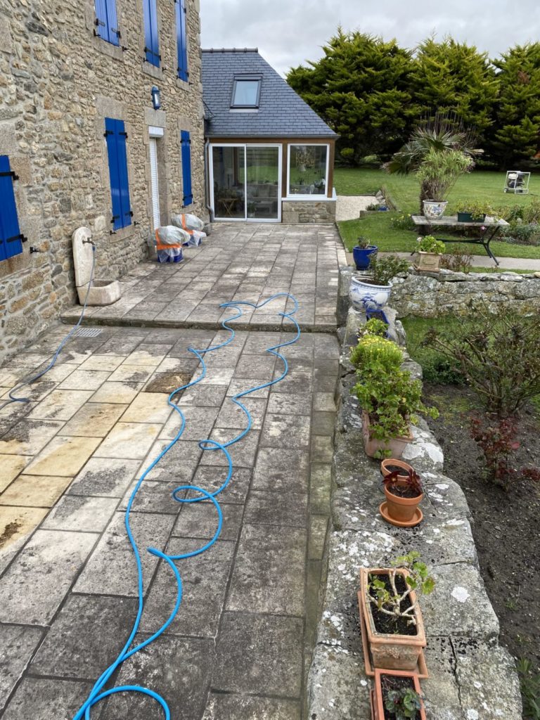 Nettoyage terrasse dallage Roscoff (1)