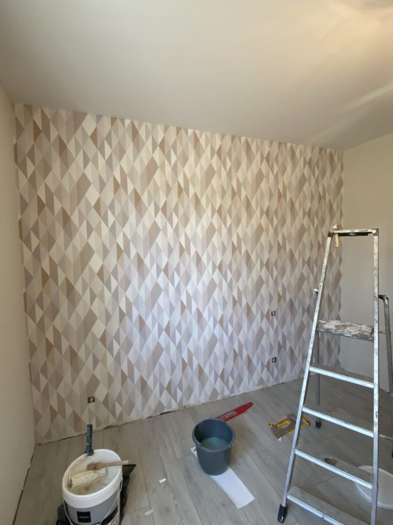 Pose de papier peint - Travaux intérieurs - Morlaix Brest