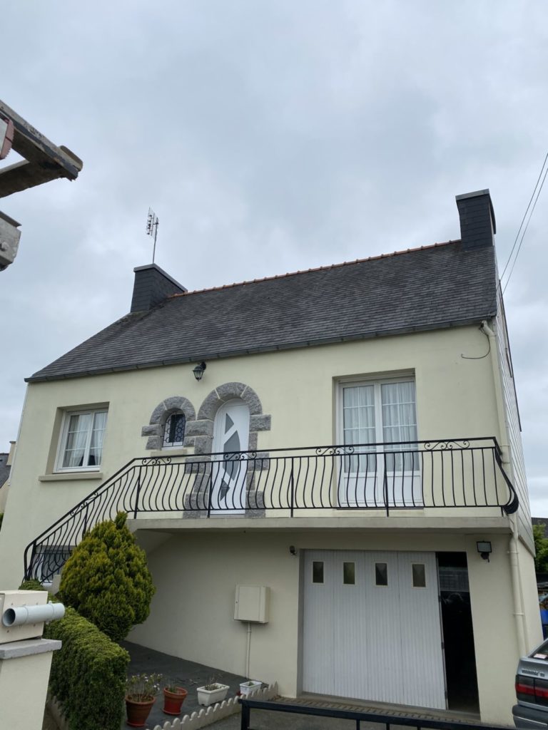Pose de résine sur toiture Morlaix (1)