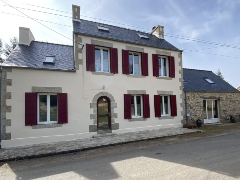 Pose de résine sur toiture Saint-Méen (3)