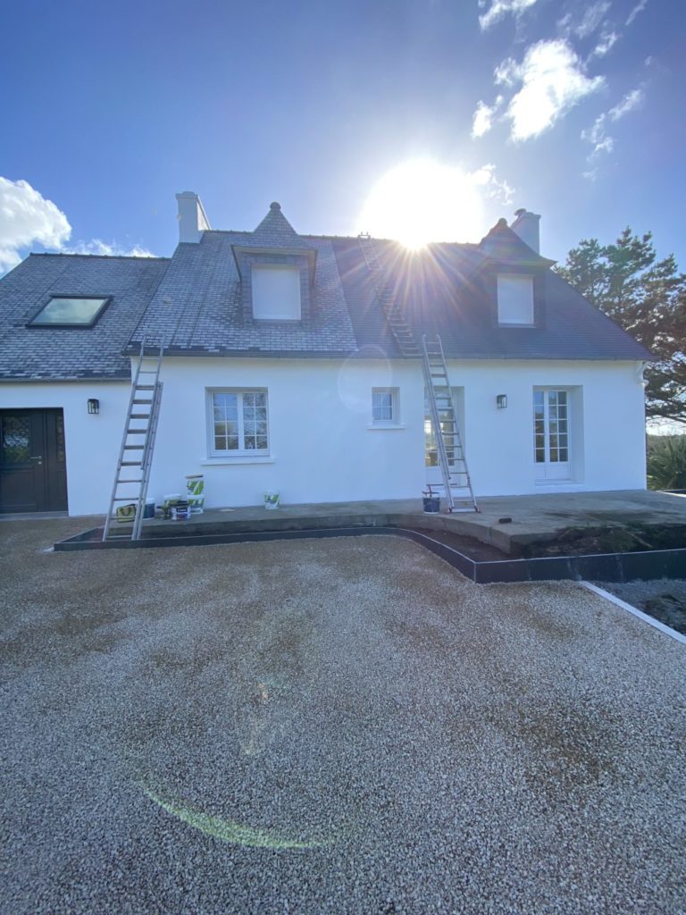 Ravalement et pose de resine sur toiture Plougourvest - Réalisations - Morlaix Brest