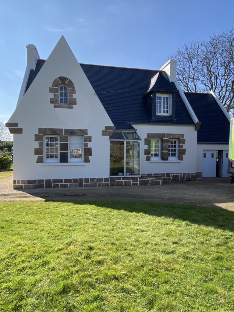 Ravalement facade et nettoyage toiture Lesneven 2 - Réalisations - Morlaix Brest