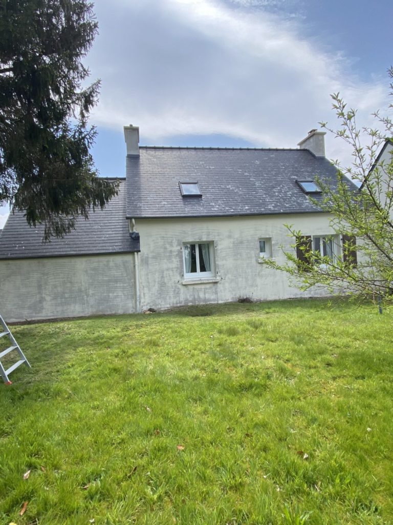 Ravalement façade nettoyage toiture Cléder (1)