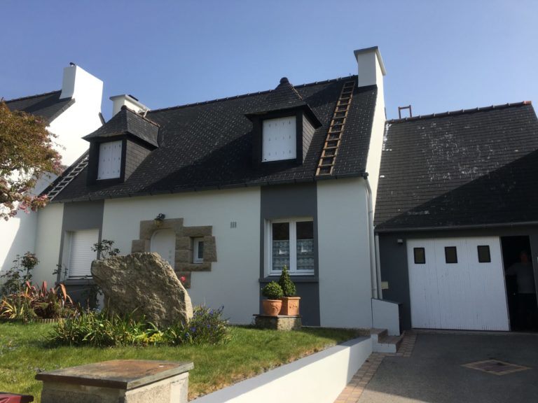 Ravalement façade pignon et pose de résine sur toiture Guipavas (3)