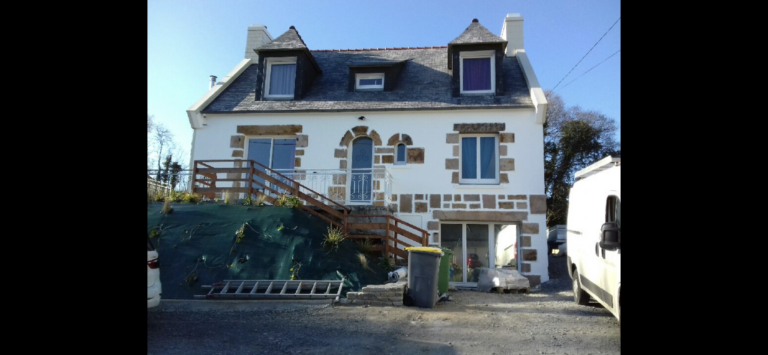 Ravalement maison complète Guimiliau (1)